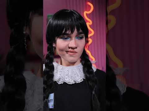 Wednesday nasıl gülümsetilir? 🙈 #shorts