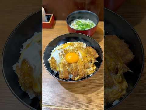 50年以上博多で働く人達に愛された美味すぎる特製かつ丼🥩【福岡 やぐら】