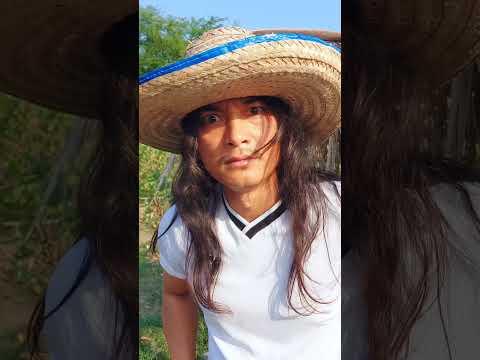 ก็มันร้อนนิ😅😅😅😅 #funny #โบ๊ะบ๊ะshorts #พัดลมตั้งโต๊ะ