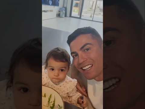 Ronaldo não conseguia acreditar por que sua filha precisava de $10.000🧐ll #georgina #ronaldo #shorts