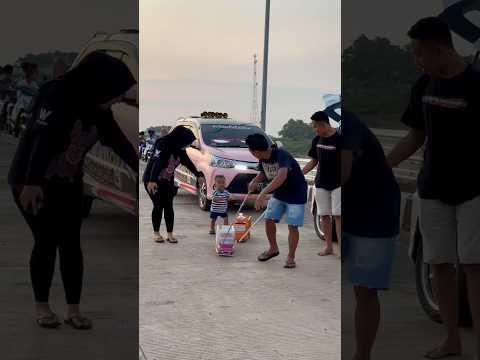 Dek Dirga Main Miniatur Truk Oleng & Basuri #trend #basuri