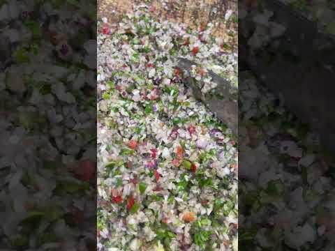 طريقة عمل الحوارشي او العيش ب اللحمه