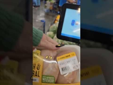 Walmart got some explaining to do! 👀 😳