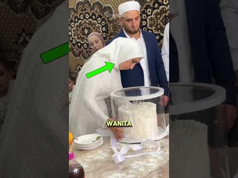 Penutup Kue yang Membingungkan