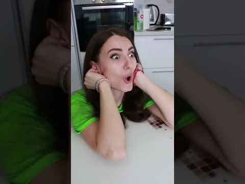 Teaching Anya to cut pizza #shorts #secretvlog