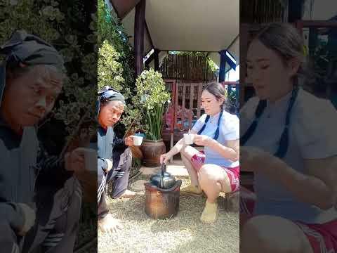 พ่อใหญ่อยากกินกาแฟจนน้ำลายไหลหนาวๆแบบนี้ต้องนั่งผิงไฟดื่มกาแฟร้อนๆไปด้วยจ้า