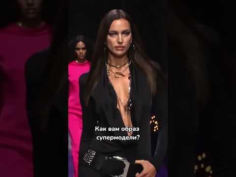 Шикарная Ирина Шейк стала звездой показа Versace #shorts