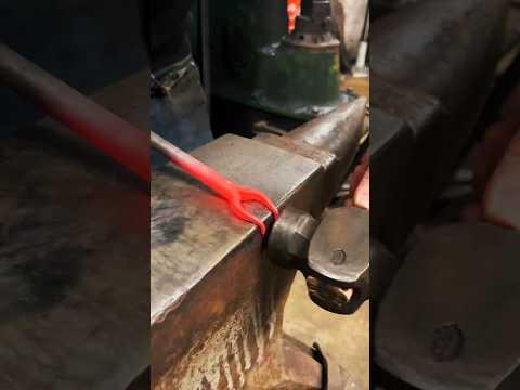 Blacksmith forging fire tools #blacksmith #makingvideos #shortswithcamilla