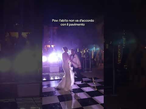 il mio secondo abito non andava d’accordo con il pavimento 😂