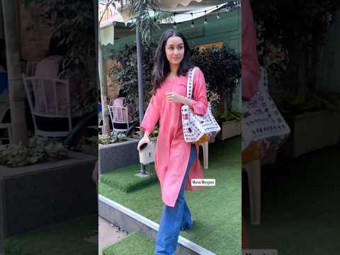 Why Shradha so Simple 🧐 #shorts #shortvideo