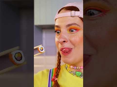 Yummy Candy Sushi Rolls for Barbie! 🍣🍬 #DIY #foodhacks #creative