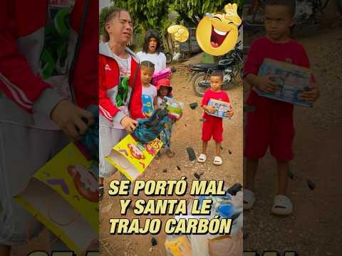 Se portó mal y Santa le trajo carbón