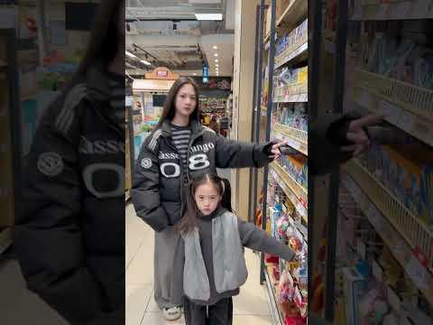 不买？不买睡觉！#萌娃 #骗你生女儿 #绝对是亲生的 #90后带娃