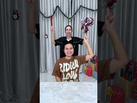 Christmas Office Game, Left or Right Challenge! @FunnyOffice924 #funny #office #shorts #video