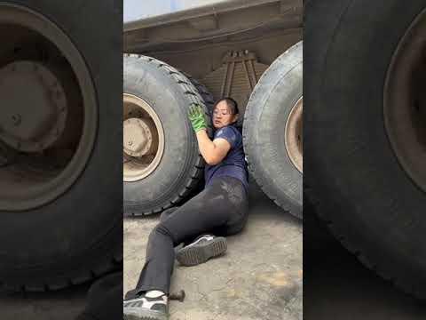 Truck Broken Wheel Hub Lock Nut Replacement!