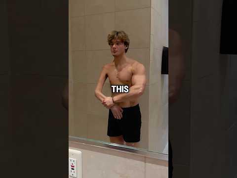 He Only Trains Right Arm (@jacksonthecripple)