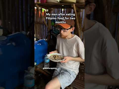 He sure has his own buffet🤣