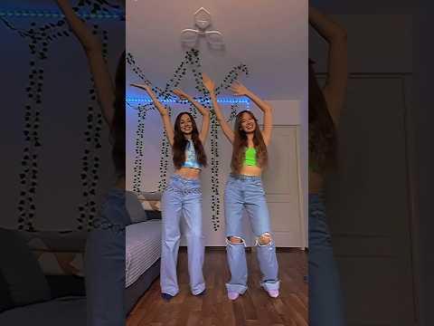 Repeat this trend with your friends 🤭🔥 #marinetta #shorts #dance #tiktok