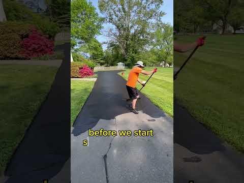 How to BRUSH a ROUGH DRIVEWAY 🧹 #satisfying #asphalt #sealcoating #business