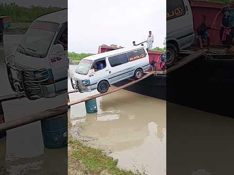 ড্রাইভাররা এত সাহসী কিভাবে হয় দেখলে বুঝতে পারবেন।