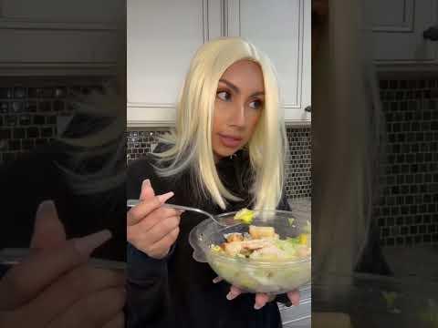 Every Kardashian Episode Ever: Kourtney calling out Kim’s crows feet #realitytv #kardashians