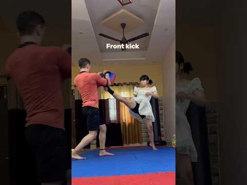 ‼️Basic kicks for beginners‼️#basic #womensafety #selfdefenseclass #taekwondo #karate #kicks