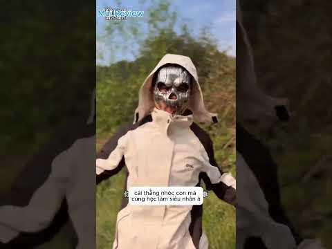 Siêu Nhân Ultraman Tí Hon Chiến Đấu Với Quái Vật