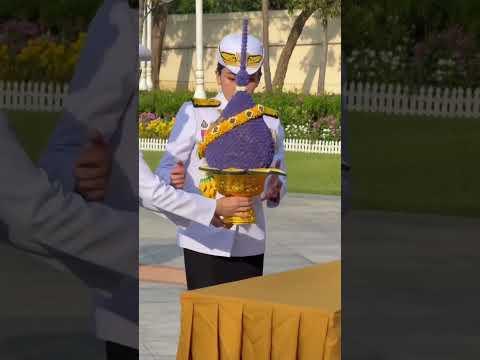 นายกรัฐมนตรี วางพานพุ่มดอกไม้ถวายราชสักการะปฐมบรมราชานุสรณ์ เนื่องในวันพระบาทสมเด็จพระพุทธยอดฟ้าฯ