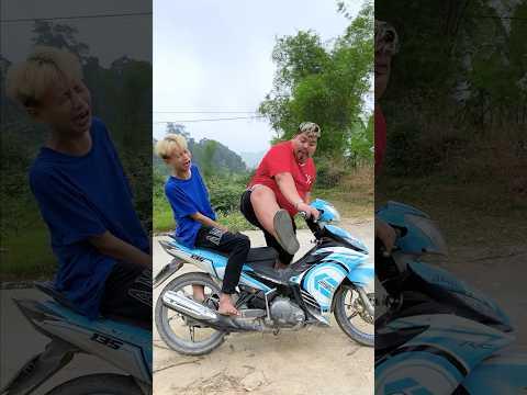 BIBI TV : OMG ! My feet 😱