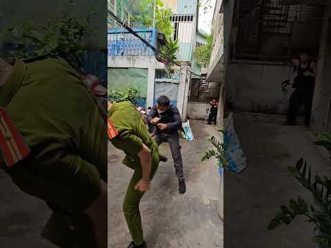 GIỠN VỚI CHỊ ĐẠI HẢ CƯNG