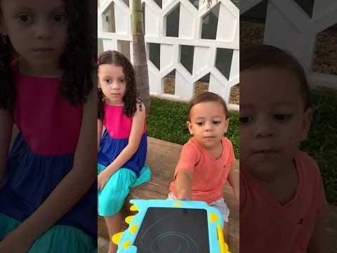 QUANDO O PAI TEM UM FILHO PREFERIDO 😭😢 #shorts