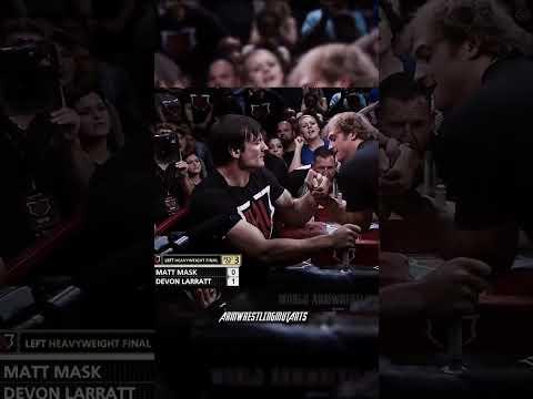 pin it - 2 hammers - larratt v mask