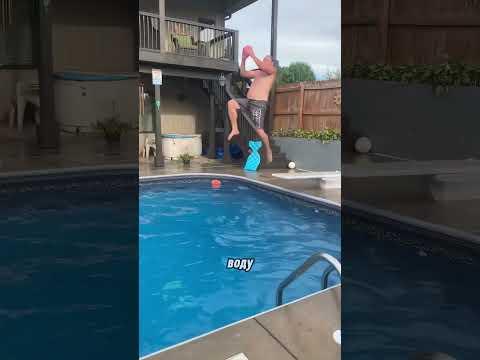 вода выталкивает вещи