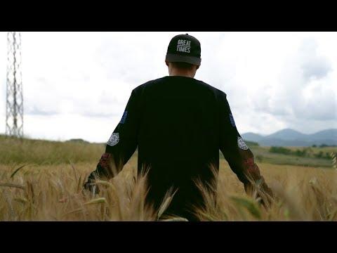 AmbkorTv - AMBKOR - "CAMINA" - #AULLIDOS [VIDEOCLIP OFICIAL] [PROD. RIK FARRES]
