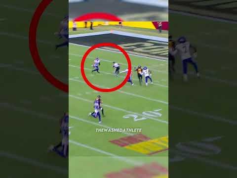 Ref runs into Vikings DB 😬 #shorts