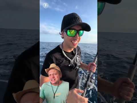 Этот рыбак решил поймать МЕГАЛОДОНА