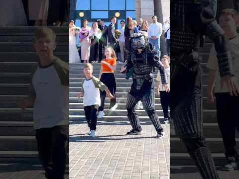 LITTLE BOY 👦 TEACHING SHUFFLE 😱 TUZELITY DANCING ASTRONOMIA 😎!!