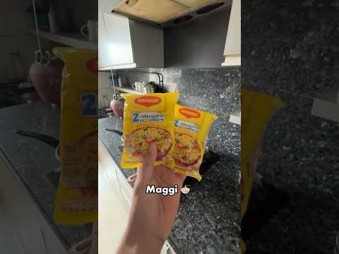 Aap ki maggi ki recipe kya hai ?? #maggi #maggirecipe #maggie #funny #minivlog