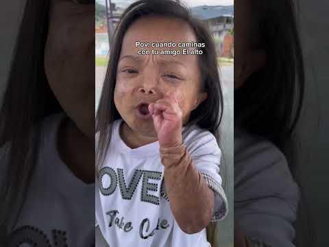 Mi amigo el alto 😊 #Amigo #humor  #Comedia #pasosVSpasitos