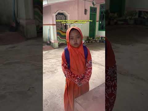 Puas liat ekspresi takutnya tapi kalo dimarain beneran jg kasian😂